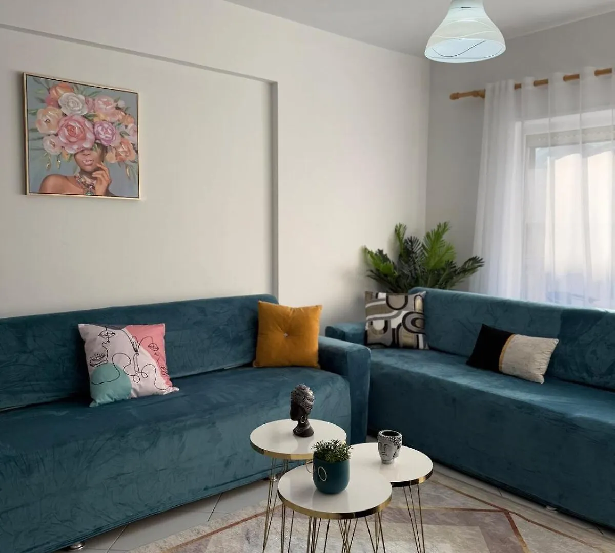 Seaside Apartment Дуррес