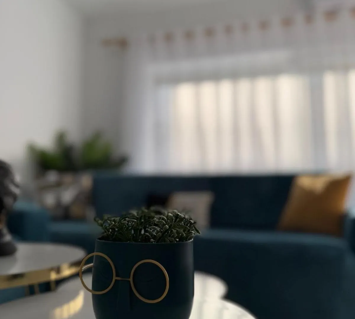 Seaside Apartment Дуррес 0*,